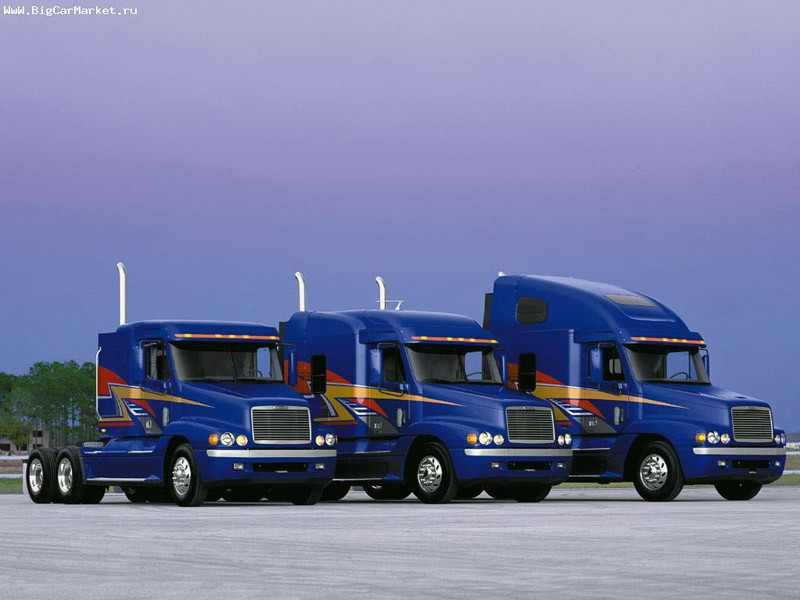 Freightliner  три грузовика