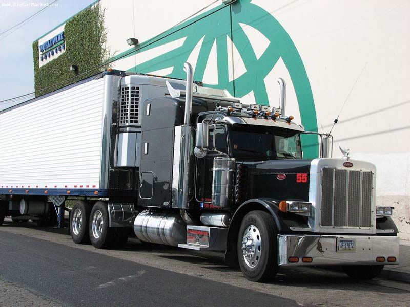 Peterbilt  белый полуприцеп